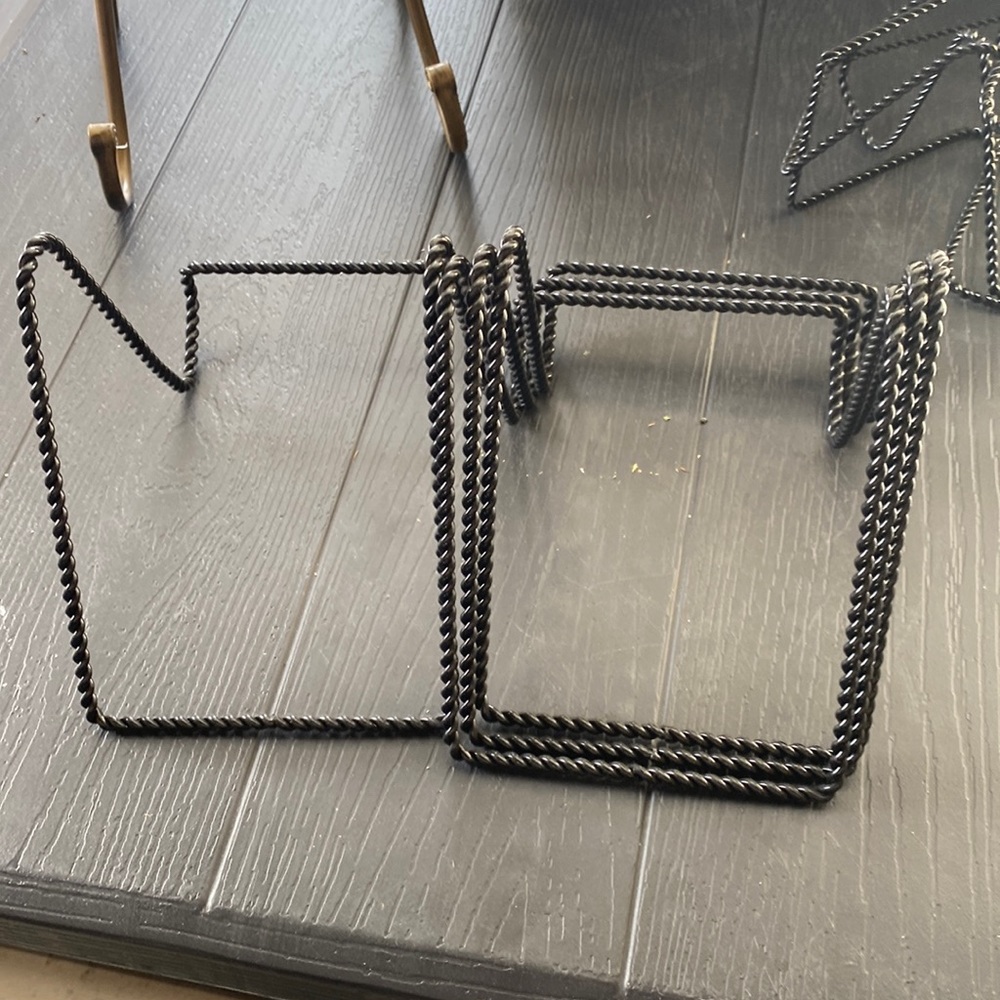 1 frame stands (5)